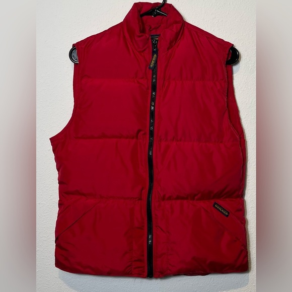 Woolrich Deep Red Duck Down Puffer Packable Vest Small OutdoorCamping Hiking - Picture 1 of 16